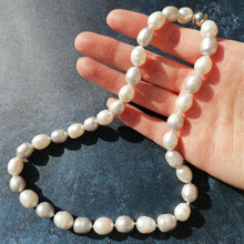 Load image into Gallery viewer, Twin Coloured Freshwater Pearls
